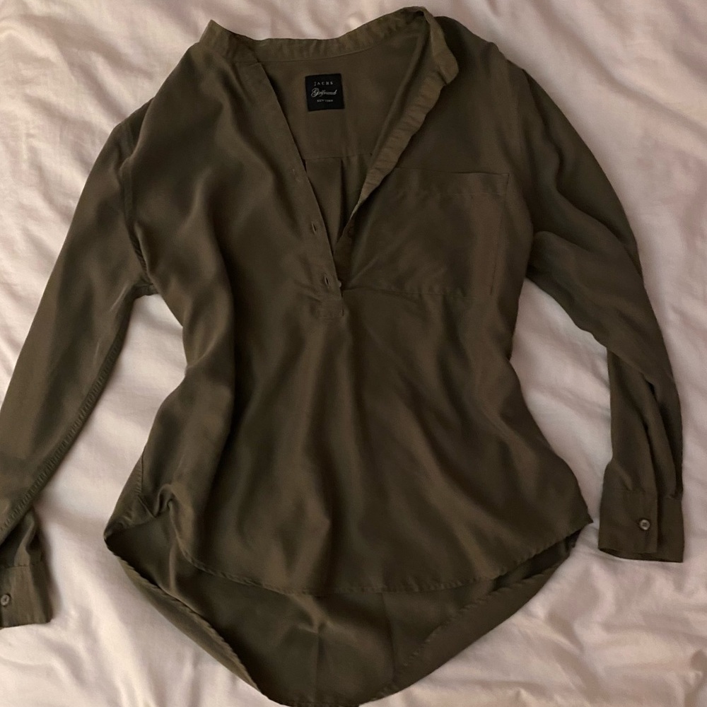 Soft material dress shirt, good condition, barely worn